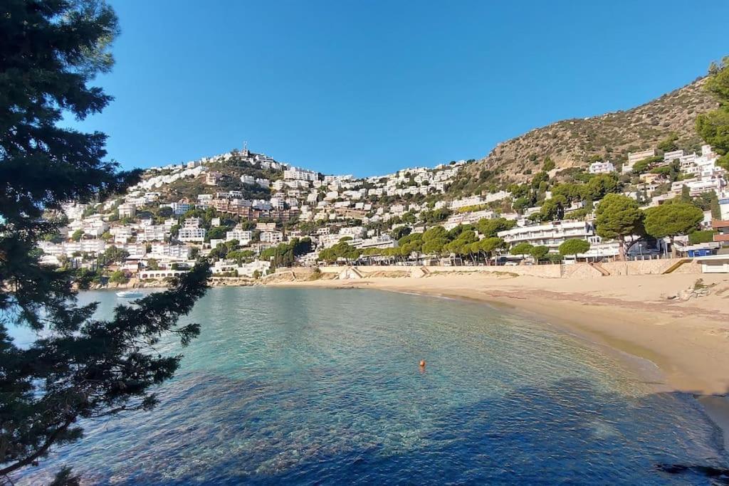 Sunsetmare Vacational Apartment Roses Exterior foto