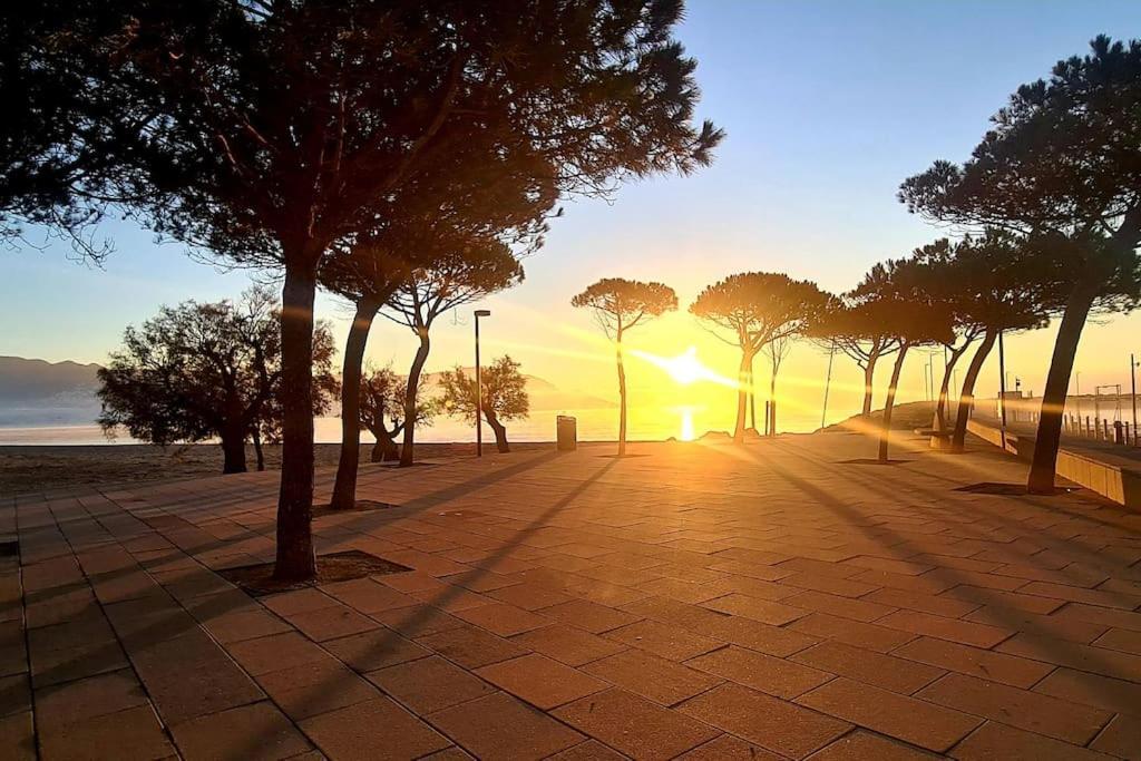 Sunsetmare Vacational Apartment Roses Exterior foto